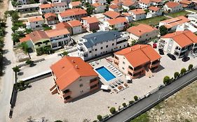 Apartments Villa Lucky